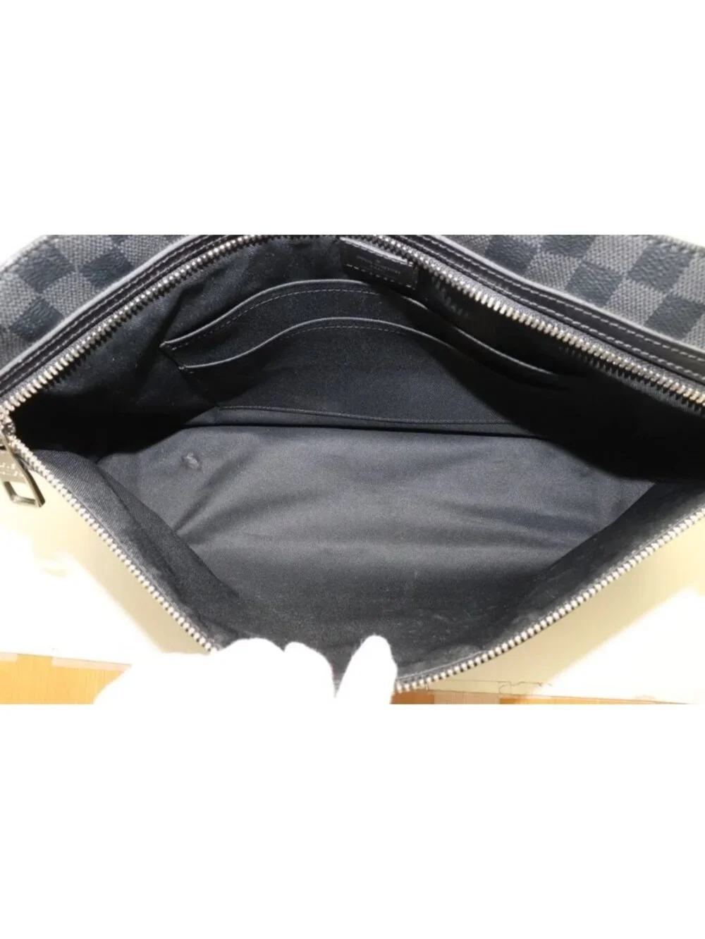 Louis Vuitton Damier Graphite Hunter Shoulder